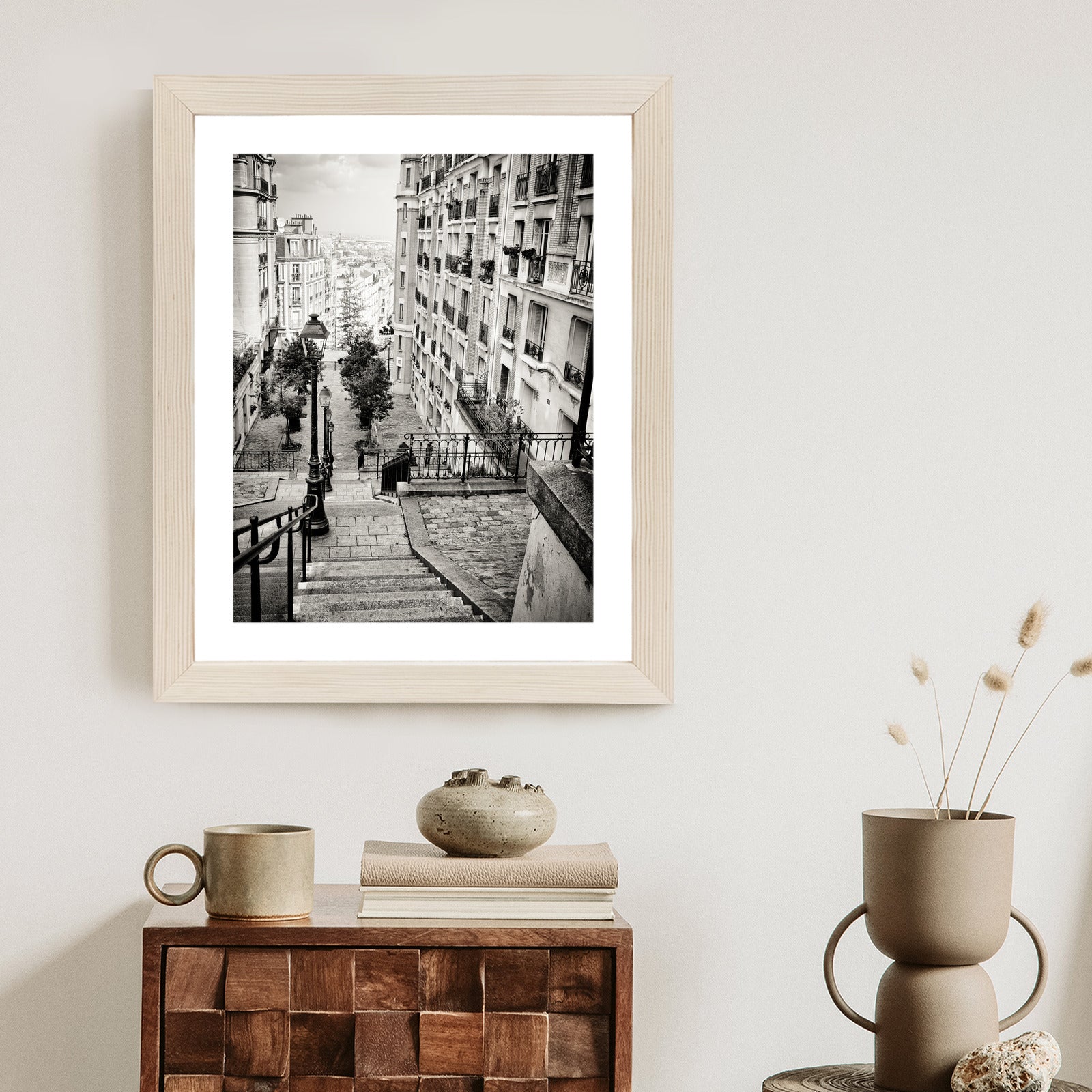 Plakat Niesamowite Ulice Paryża - Fotografia Czarno-Biała Rama Aluminiowa Kolor Czarny