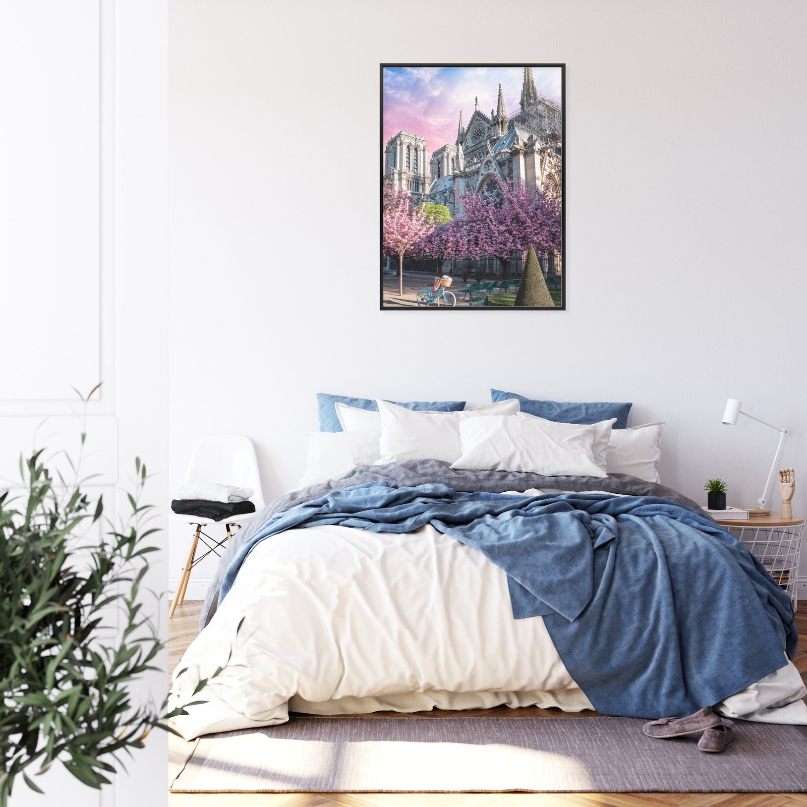 Plakat Katedra Notre Dame De Paris O Wschodzie Słońca I Kwitnące Wiśnie Rama Aluminiowa Kolor Czarny