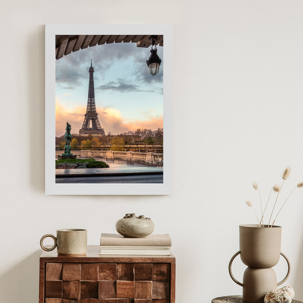 Plakat Widok Na Wieżę Eiffla Z Mostu Bir Hakeim
