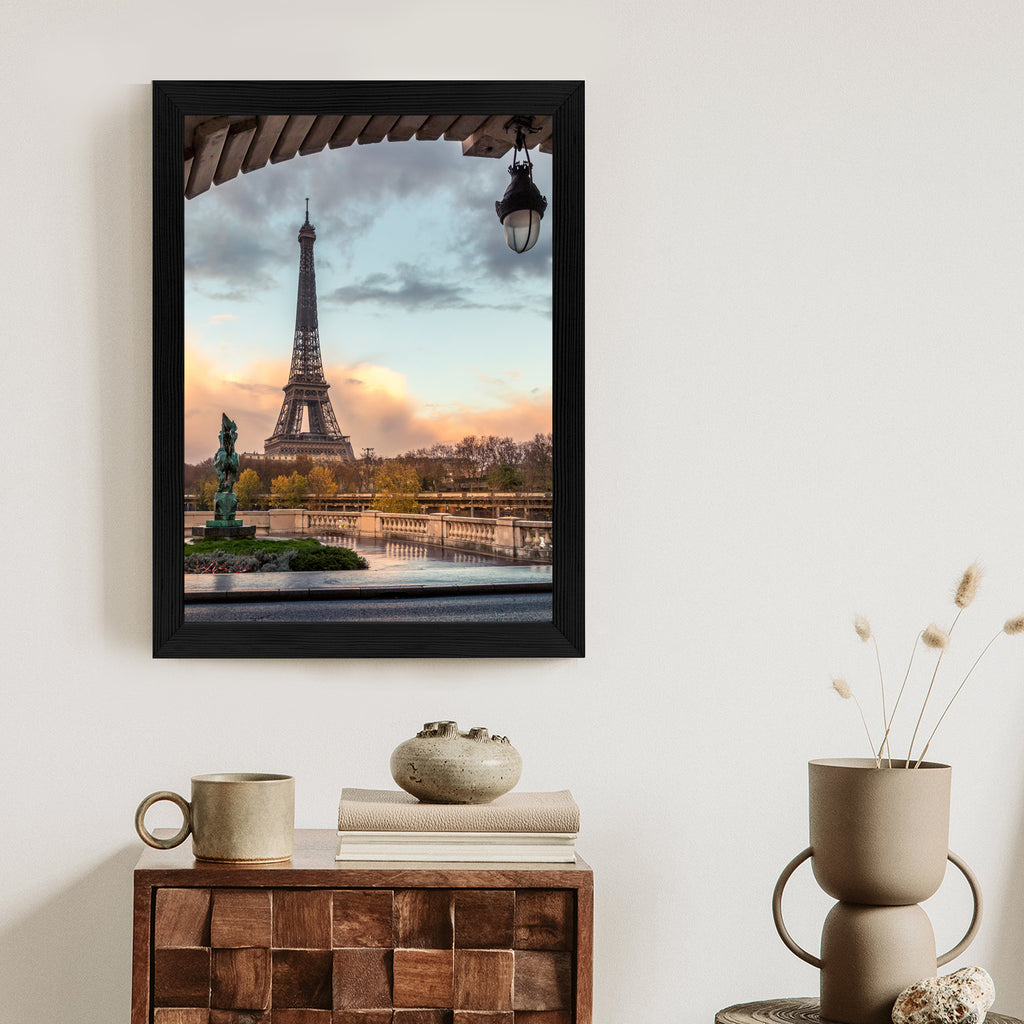 Plakat Widok Na Wieżę Eiffla Z Mostu Bir Hakeim