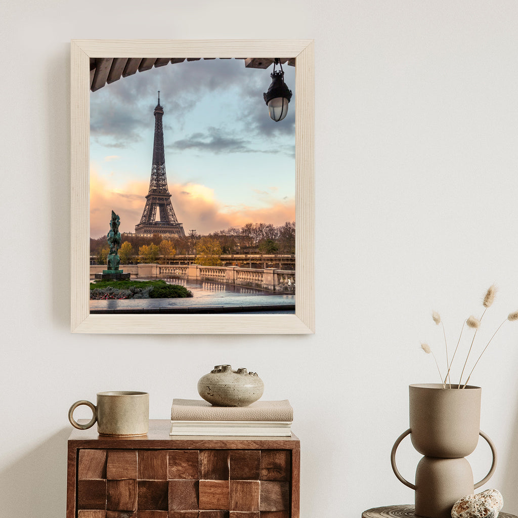 Plakat Widok Na Wieżę Eiffla Z Mostu Bir Hakeim