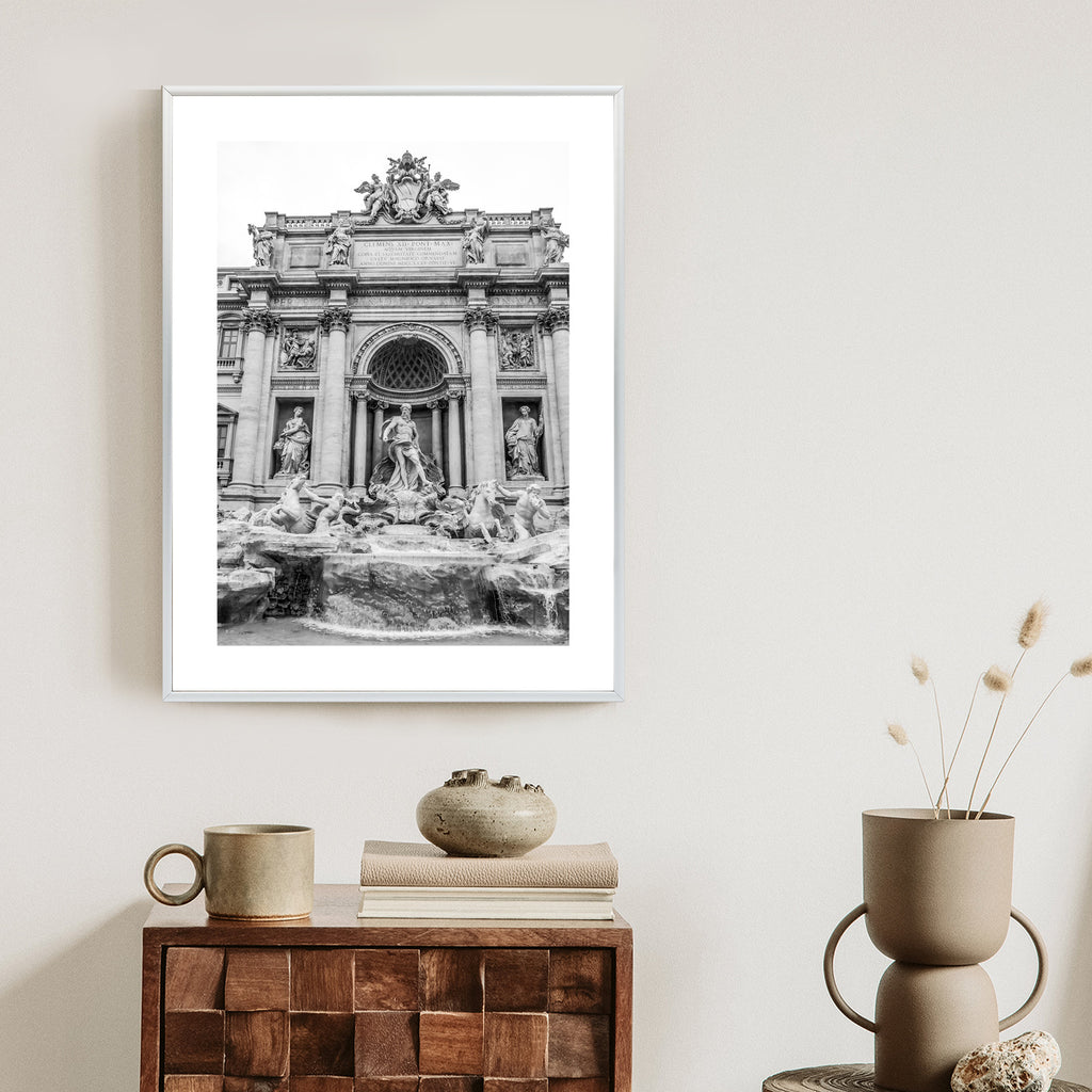 Plakat Fontanna Di Trevi W Rzymie Z Posągami W Czerni I Bieli Rama Aluminiowa Kolor Czarny