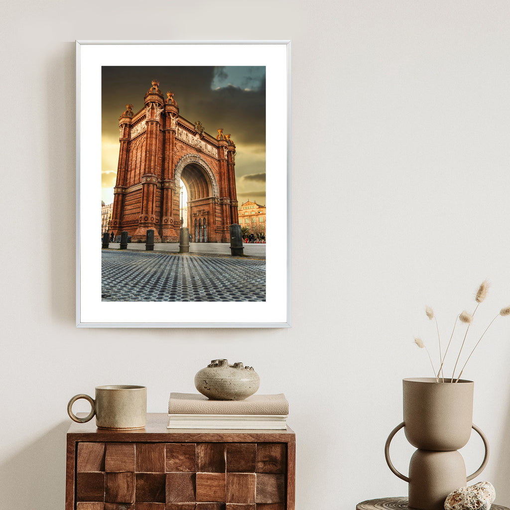 Plakat Łuk Triumfalny Słynna Budowla W Barcelonie Rama Aluminiowa Kolor Czarny