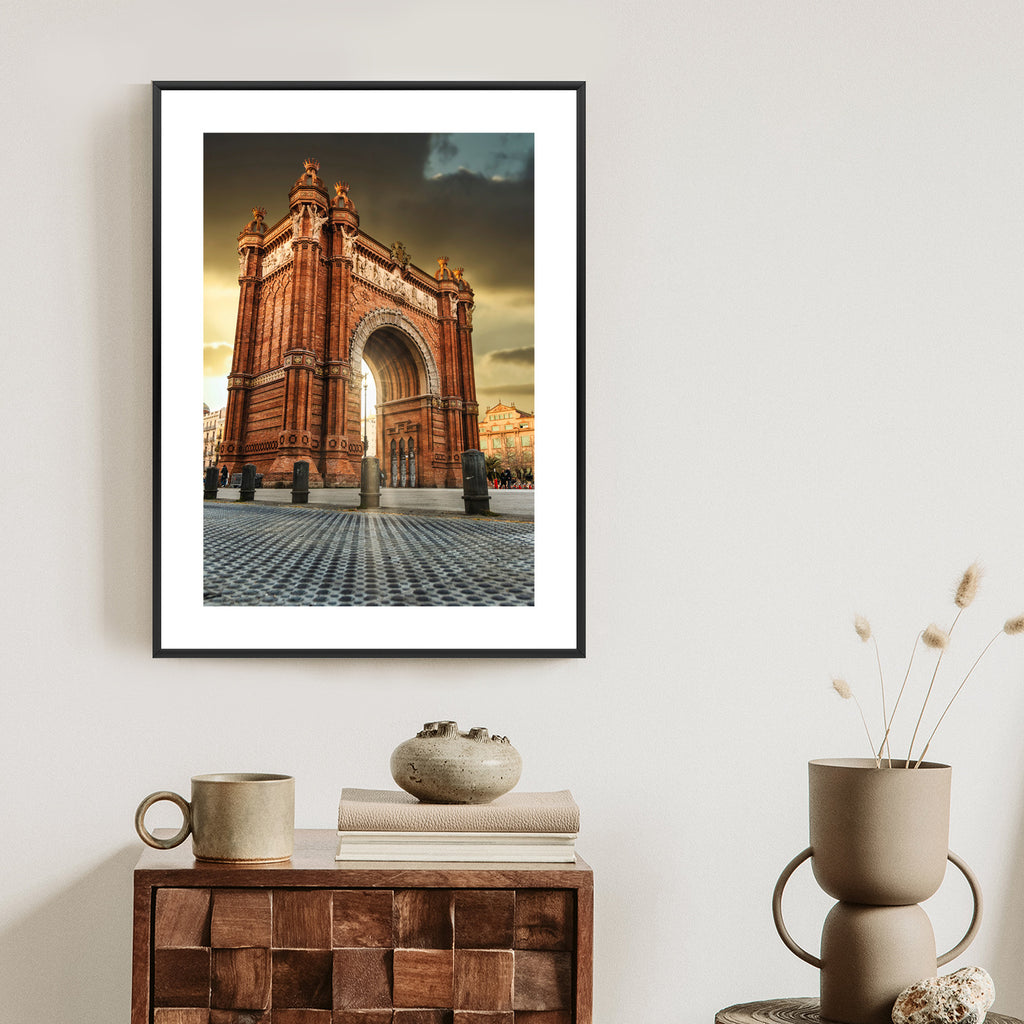 Plakat Łuk Triumfalny Słynna Budowla W Barcelonie Rama Aluminiowa Kolor Czarny