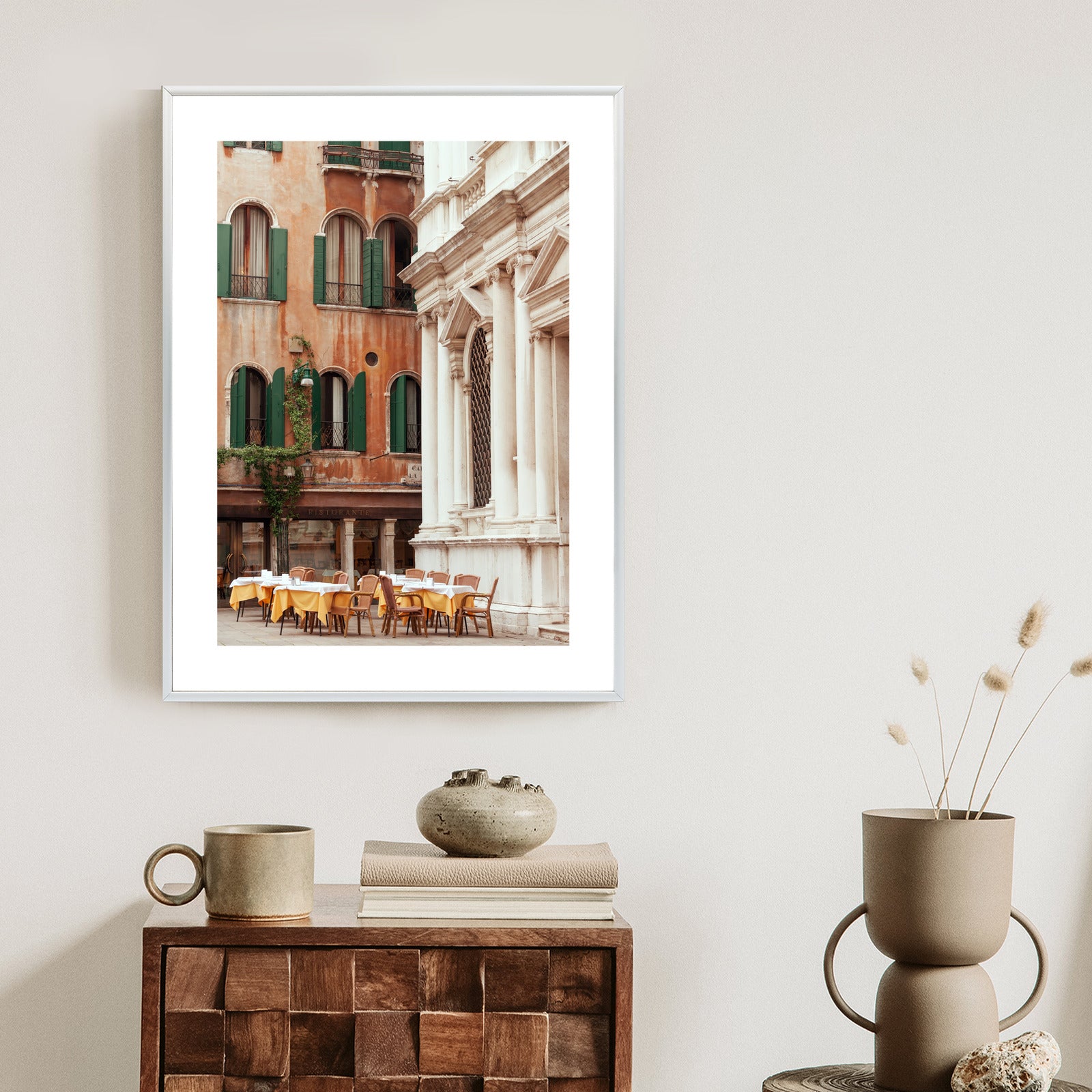 Plakat Kawiarnia Na Weneckim Placu Wśród Pięknej Architektury Rama Aluminiowa Kolor Czarny