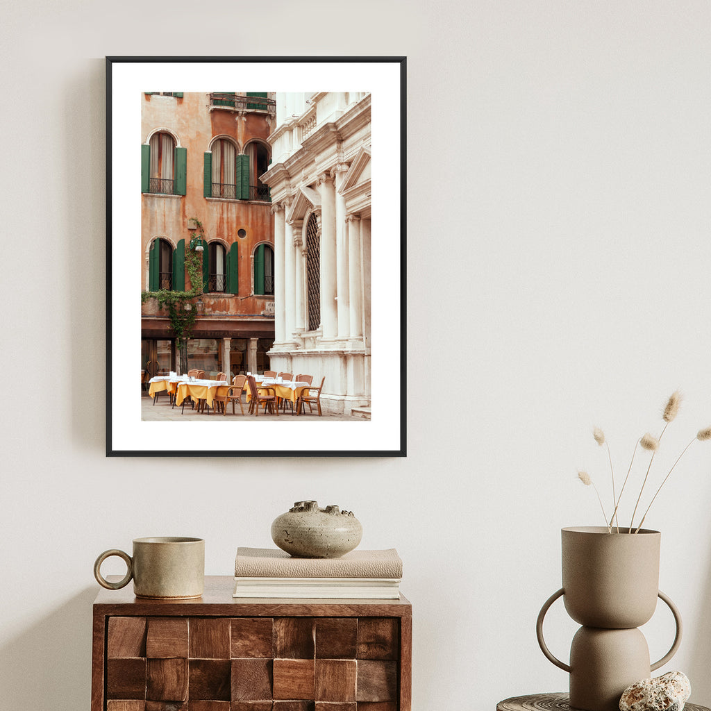 Plakat Kawiarnia Na Weneckim Placu Wśród Pięknej Architektury Rama Aluminiowa Kolor Czarny