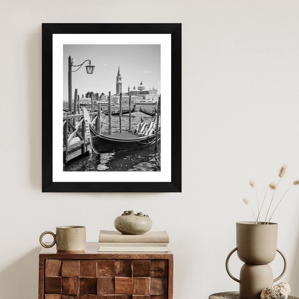 Plakat Gondola W Czarno Białej Wenecji Rama Aluminiowa Kolor Czarny