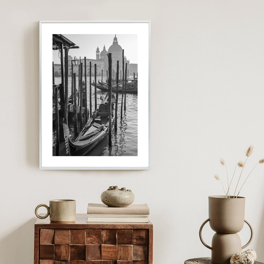 Plakat Kościół Santa Maria Della Salute I Gondole Rama Aluminiowa Kolor Czarny