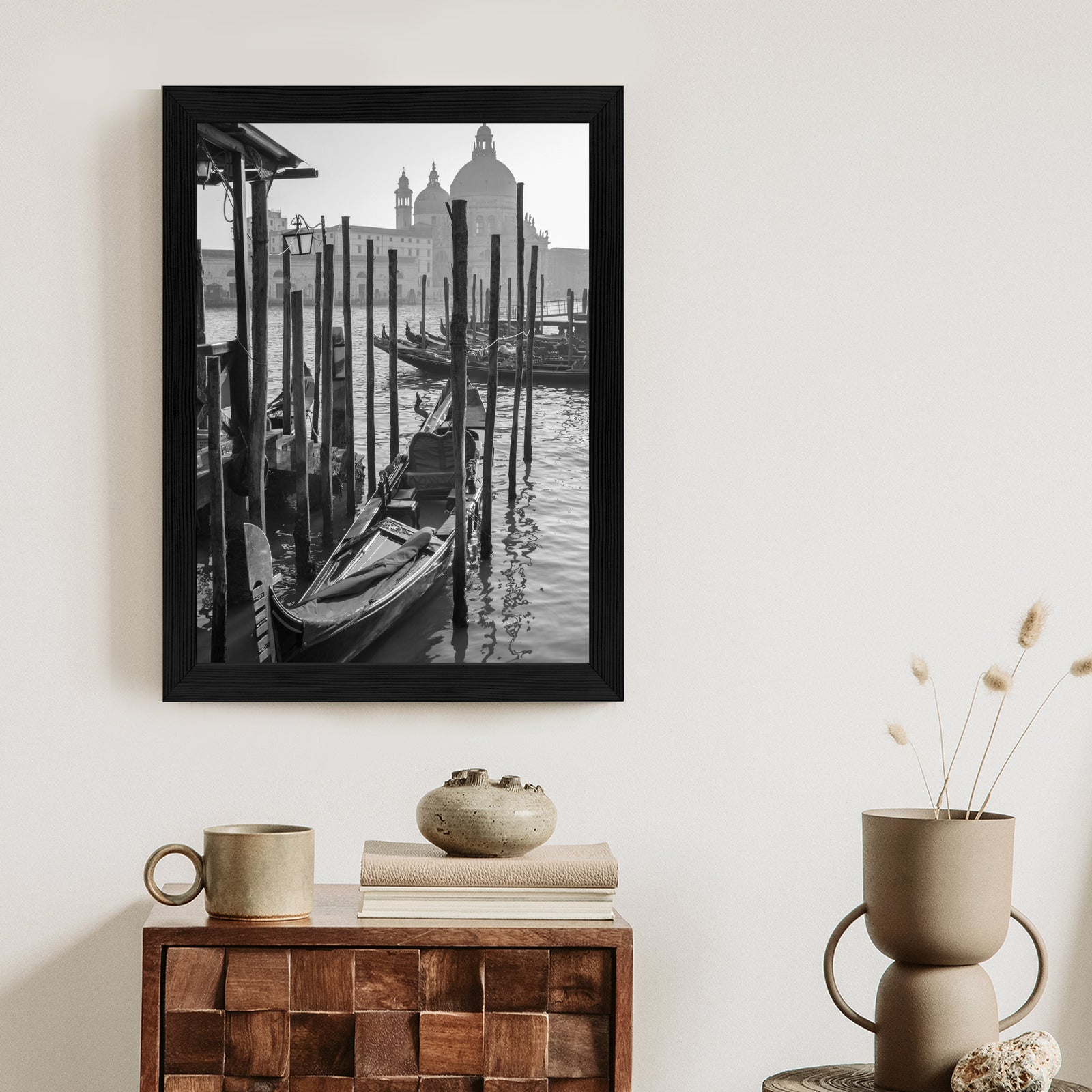 Plakat Kościół Santa Maria Della Salute I Gondole Rama Aluminiowa Kolor Czarny