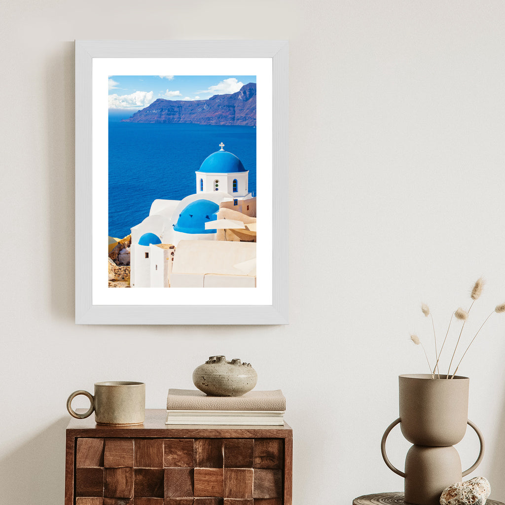 Plakat Krajobraz Santorini Z Białym Kościołem I Widokiem Na Błękitne Morze Rama Aluminiowa Kolor Czarny
