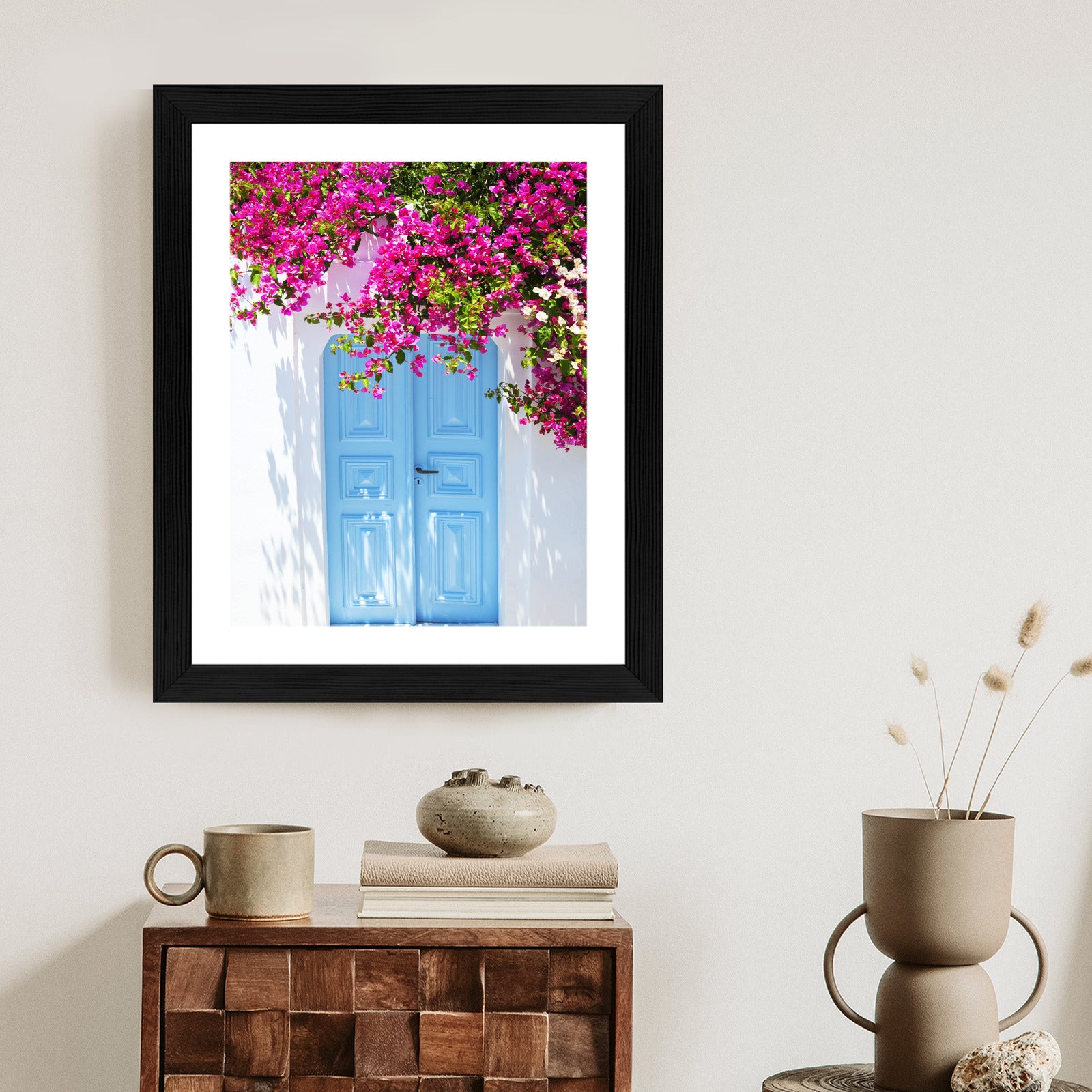 Plakat Niebieskie Drzwi I Różowe Kwiaty Tradycyjna Grecka Architektura Rama Aluminiowa Kolor Czarny