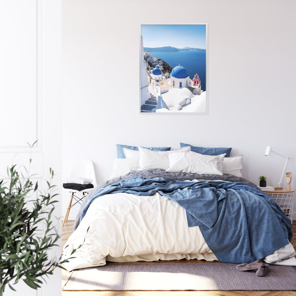 Plakat Tradycyjna Biała Architektura I Greckie Cerkwie Z Niebieskimi Kopułami Rama Aluminiowa Kolor Czarny