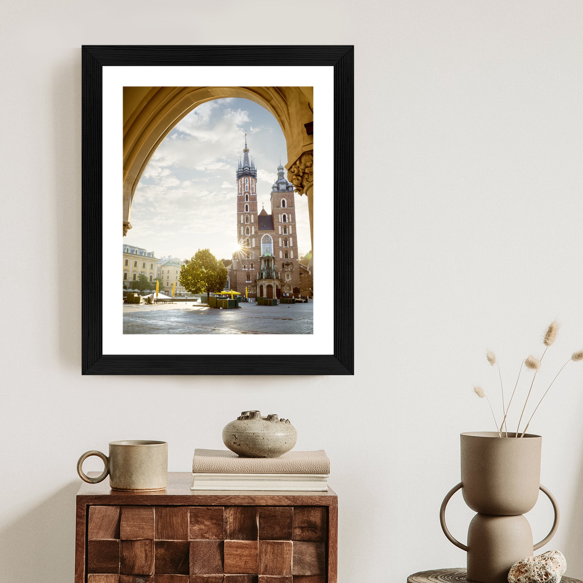 Plakat Widok Z Sukiennic Na Kościół Mariacki W Krakowie Rama Aluminiowa Kolor Czarny