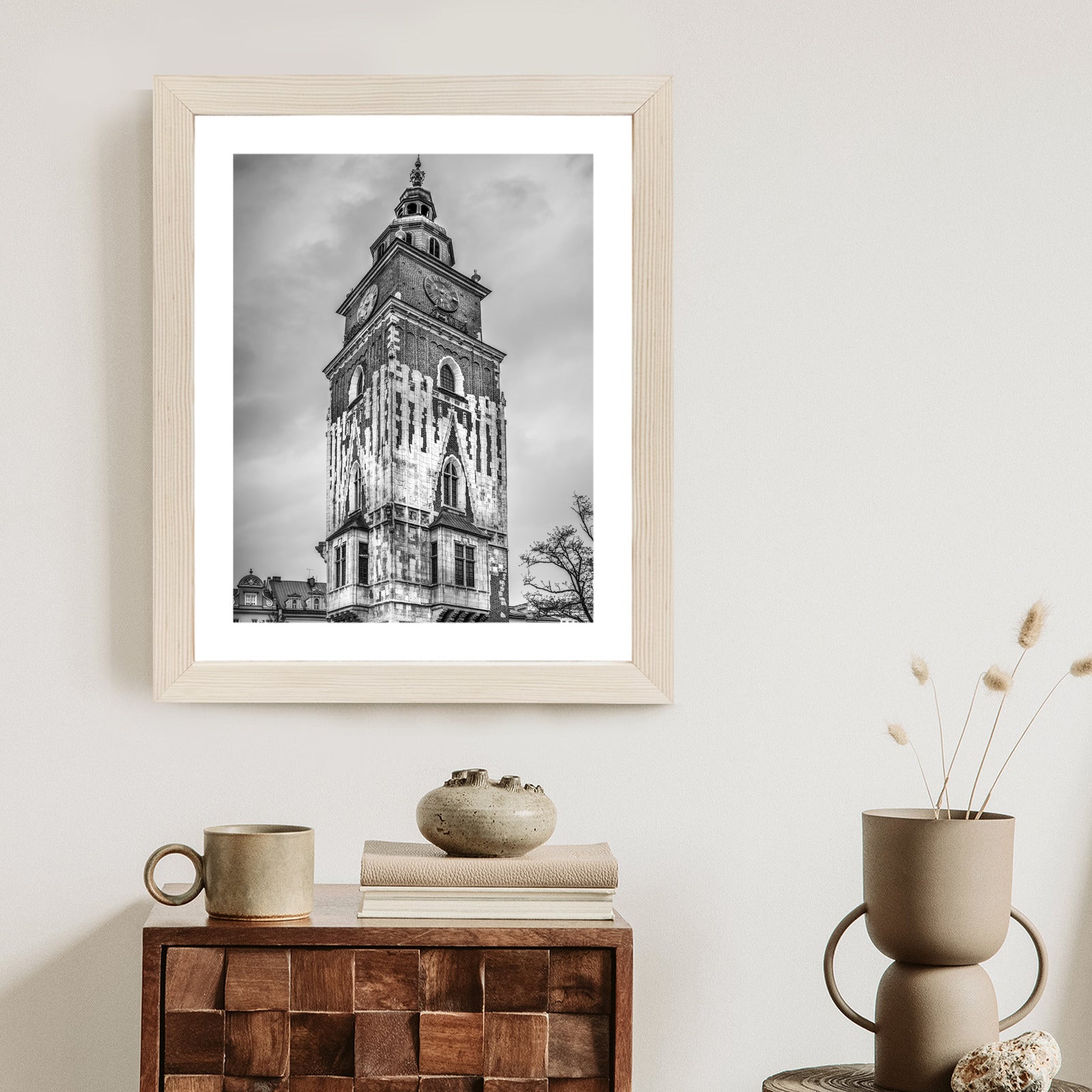 Plakat Czarno-Biała Fotografia Wieży Ratuszowej W Krakowie Rama Aluminiowa Kolor Czarny